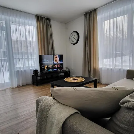 Greta's Spacious Brand New With Bath And Terrace 公寓 维尔纽斯