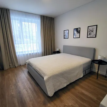 公寓 Greta's Spacious Brand New With Bath And Terrace *